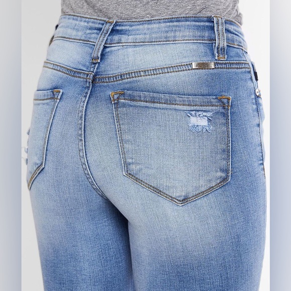 KanCan Distress Skinny Jeans • Size 7/27 - Picture 4 of 8